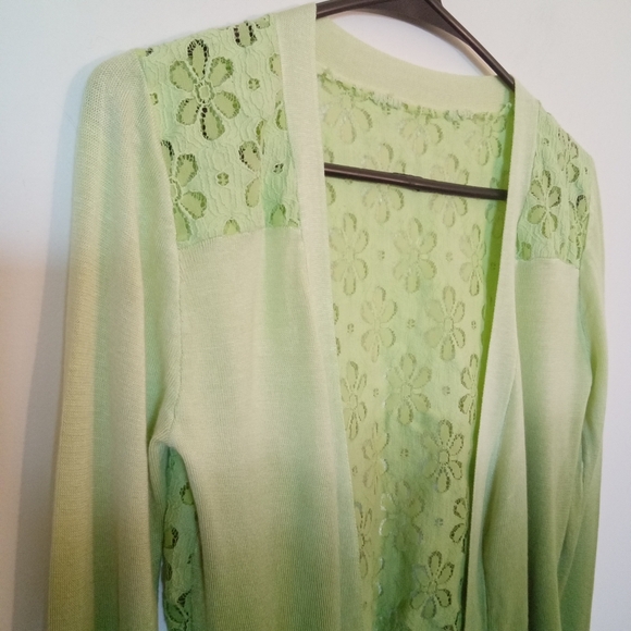 Hombre Open Waterfall Front Cardigan with Lace Back - Picture 6 of 11